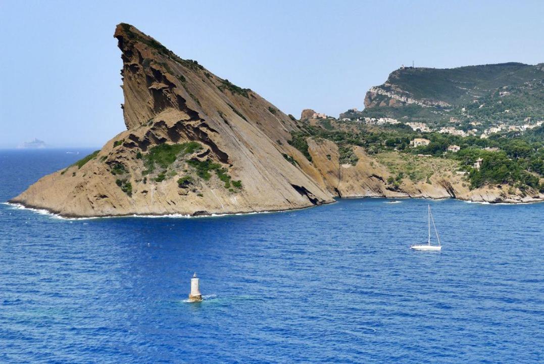 2 Pieces Avec Grande Terrasse Daire La Ciotat Dış mekan fotoğraf